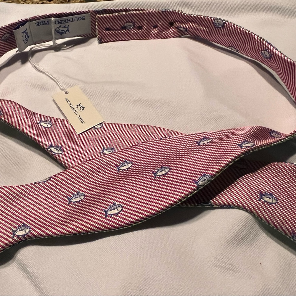 Southern tide Skip Jack Bow tie - reversible